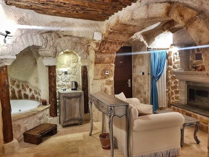 Elysion Cave Suites