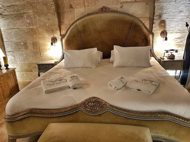Elysion Cave Suites