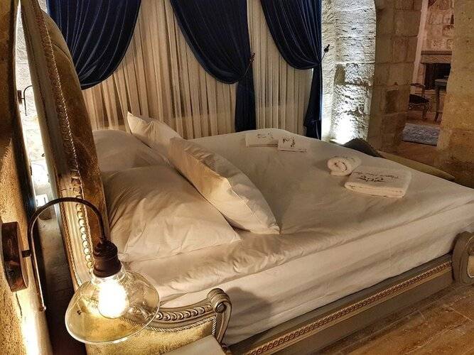 Elysion Cave Suites