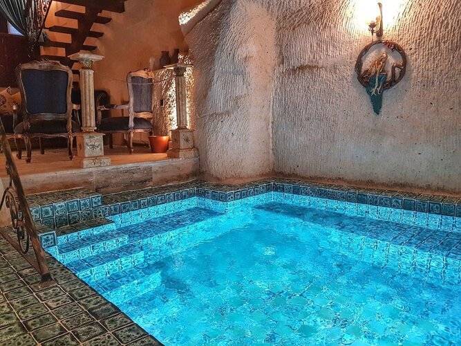 Elysion Cave Suites