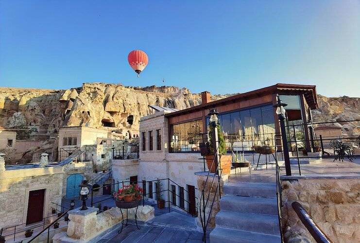 Elysion Cave Suites