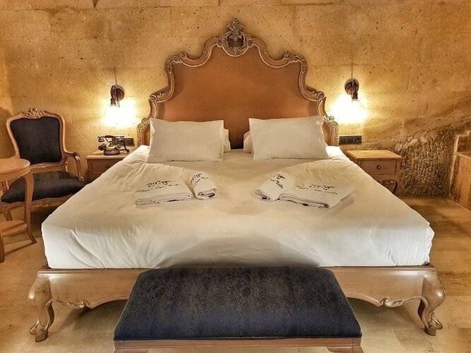 Elysion Cave Suites