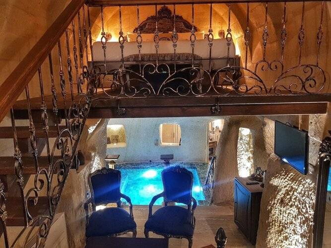 Elysion Cave Suites