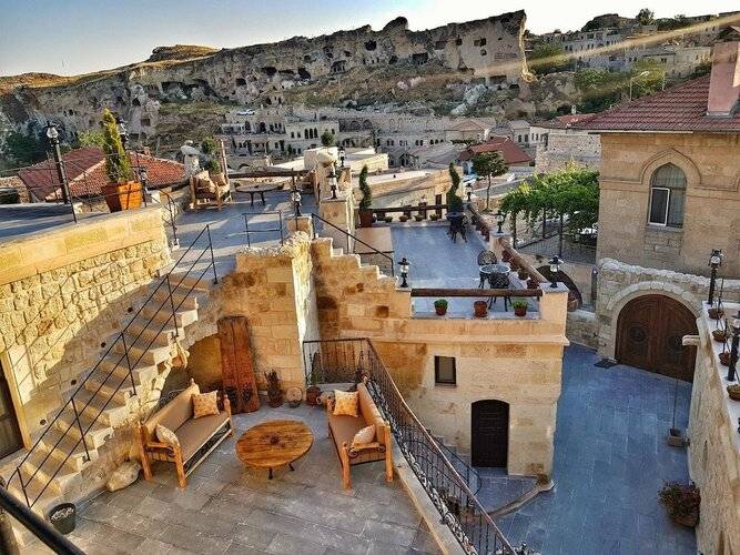 Elysion Cave Suites