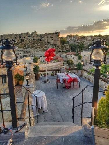 Elysion Cave Suites