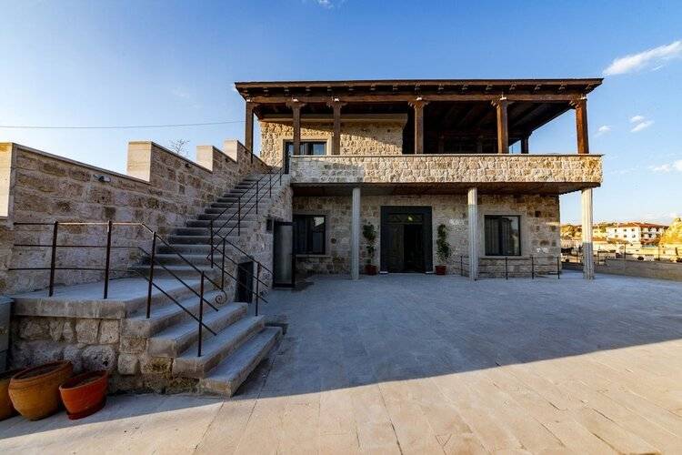 Megaron Cave Hotel