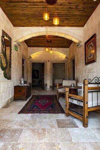 Megaron Cave Hotel