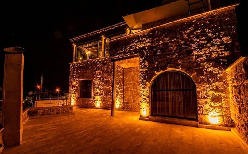 Megaron Cave Hotel