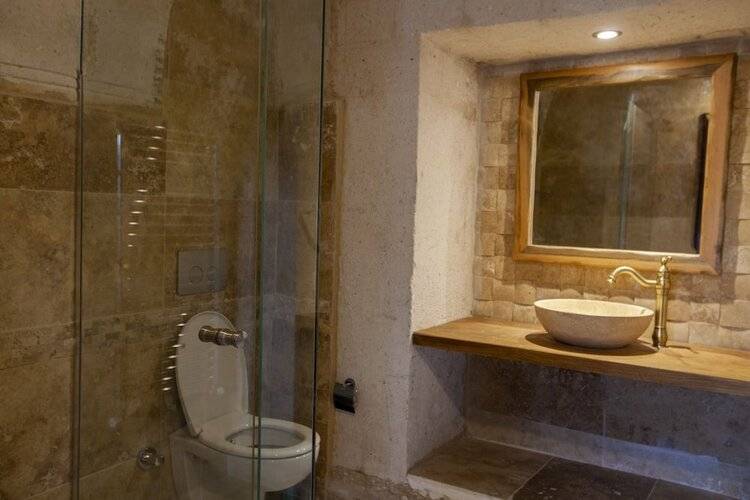 Narcissos Cave Hotel
