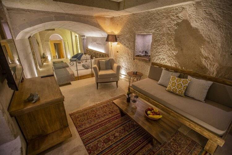Nino Cave Suites
