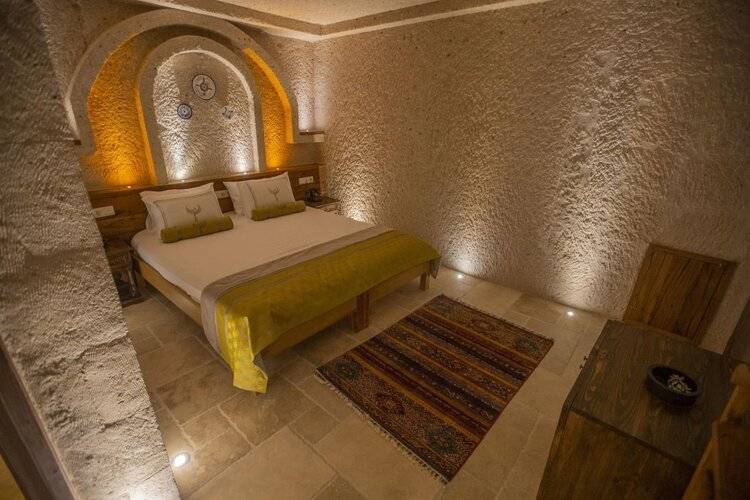 Nino Cave Suites