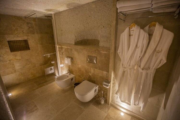 Nino Cave Suites