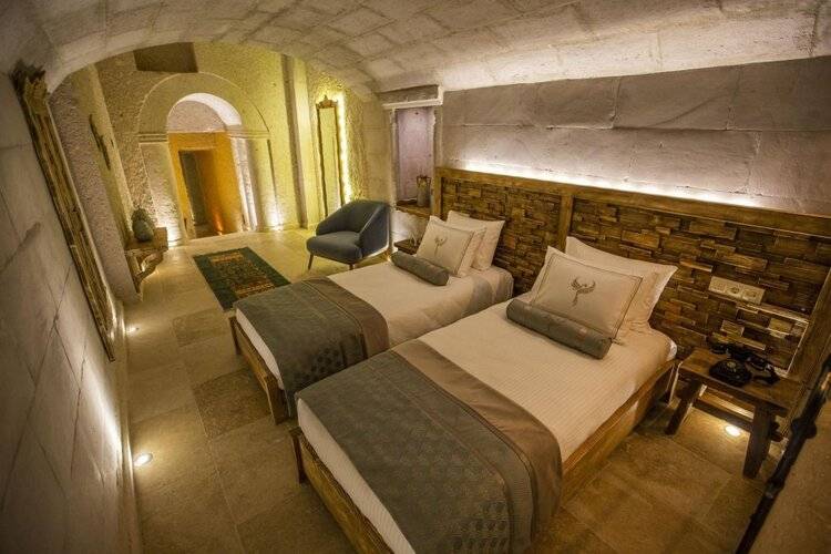 Nino Cave Suites