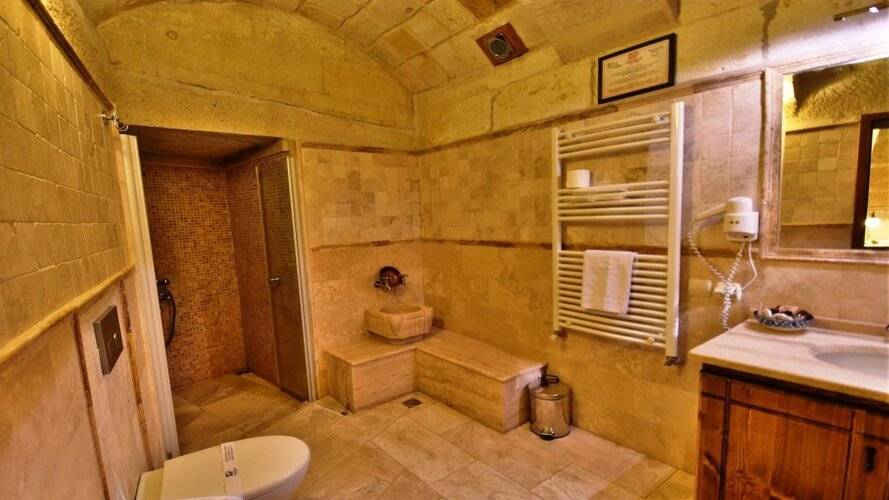 Harman Cave Hotel