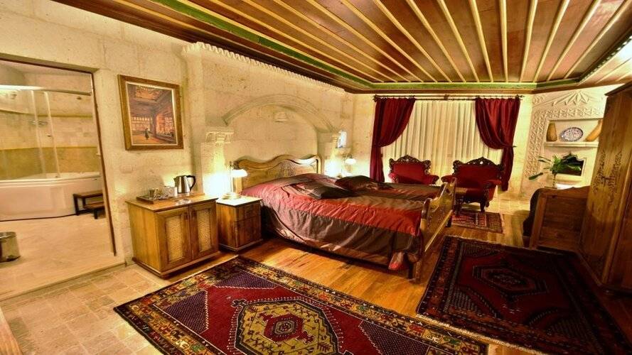 Harman Cave Hotel