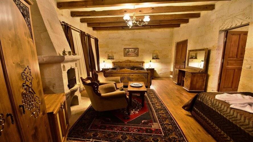 Harman Cave Hotel