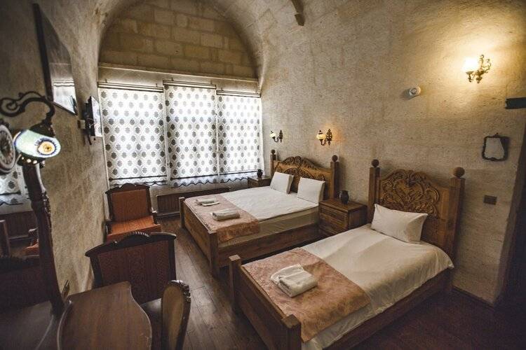 Kardesler Cave Suite