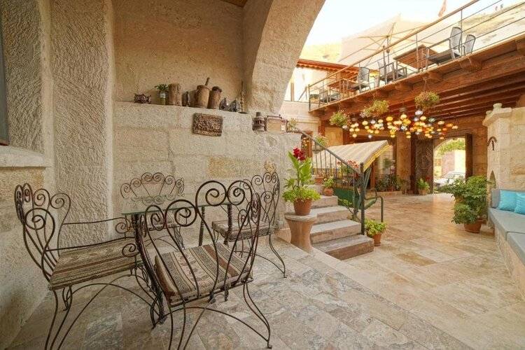 Melek Cave Hotel
