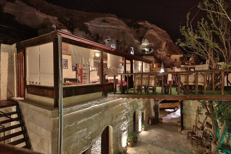 Melek Cave Hotel