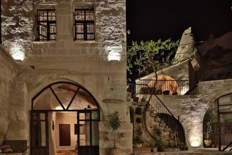 Melek Cave Hotel