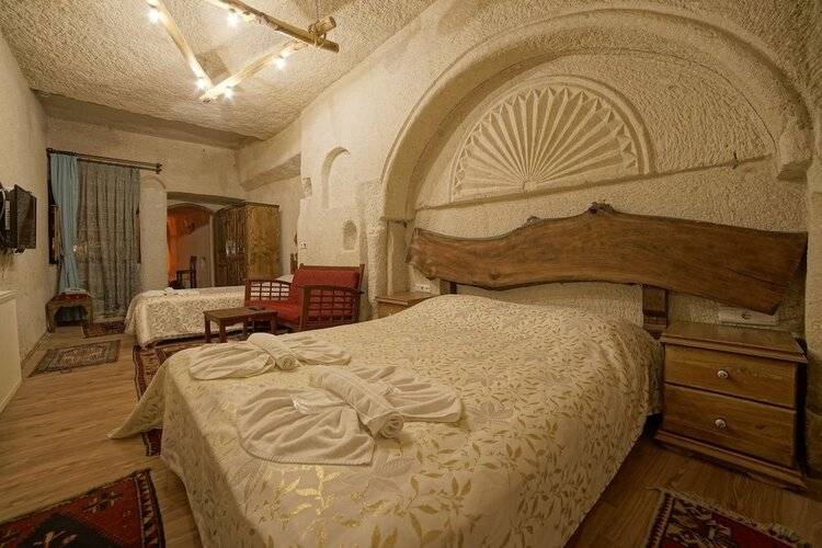 Mysterious Cave Suites