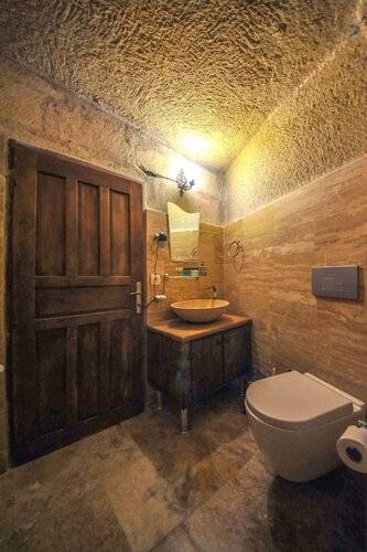 Mysterious Cave Suites
