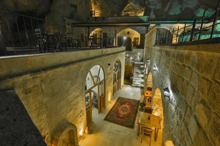 Oread Cave Suites