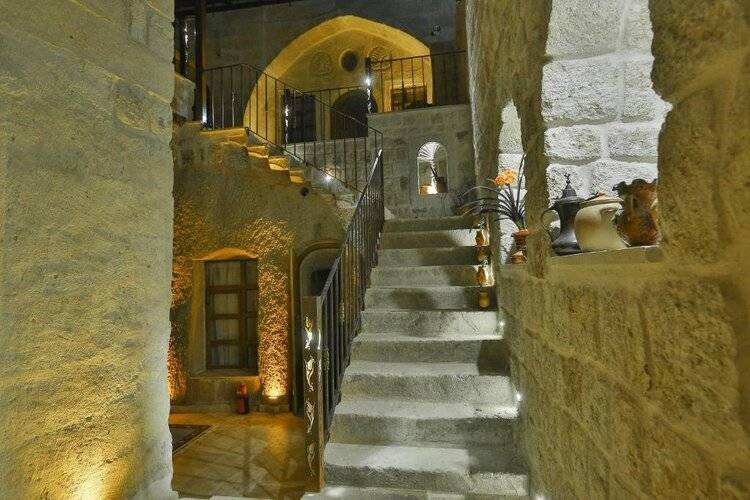 Oread Cave Suites