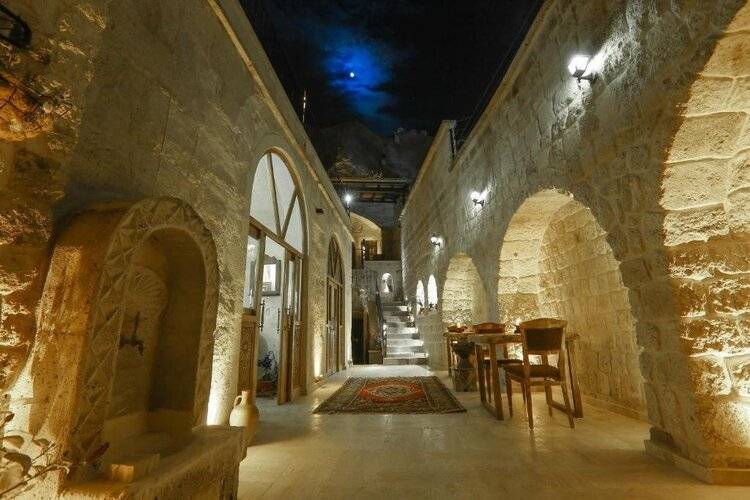 Oread Cave Suites