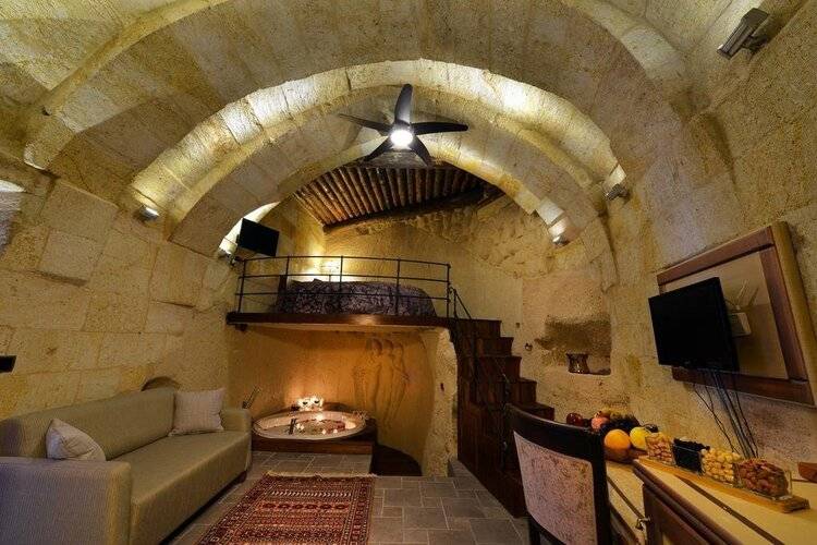 Sunak Cave Hotel