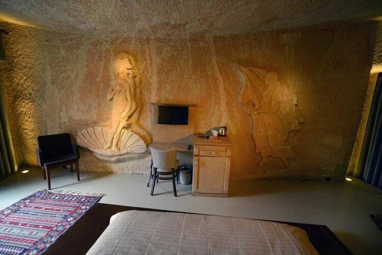 Sunak Cave Hotel