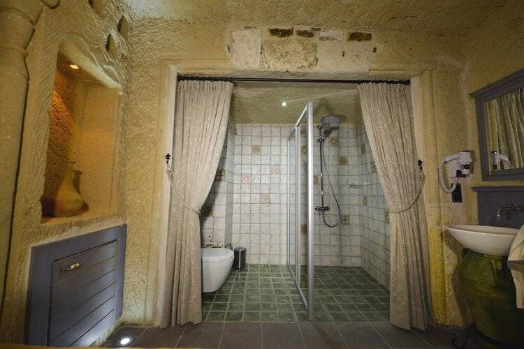 Sunak Cave Hotel