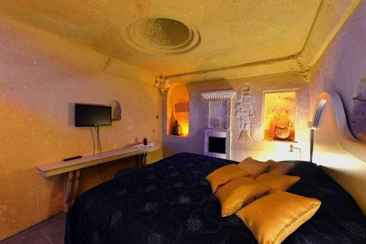 Sunak Cave Hotel