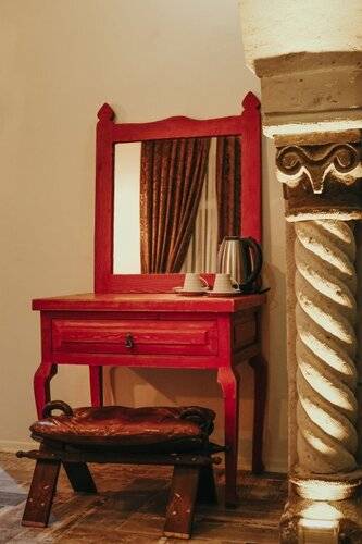 The Red Horse Hotel