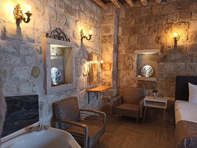 The Red Horse Hotel