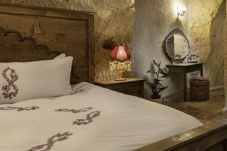 Kayata Cave Suites