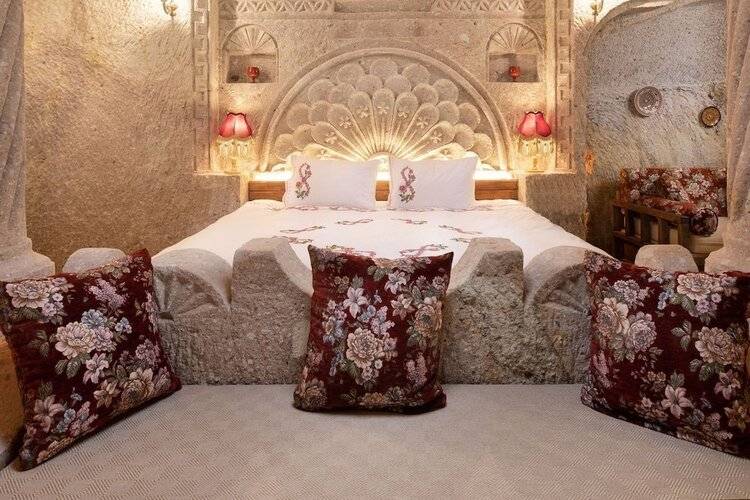 Kayata Cave Suites