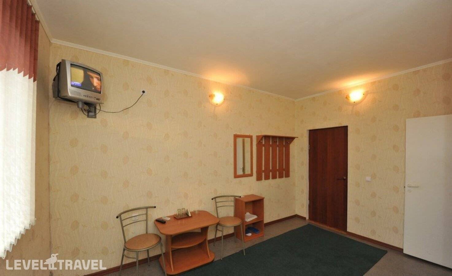 Изображение отеля 8