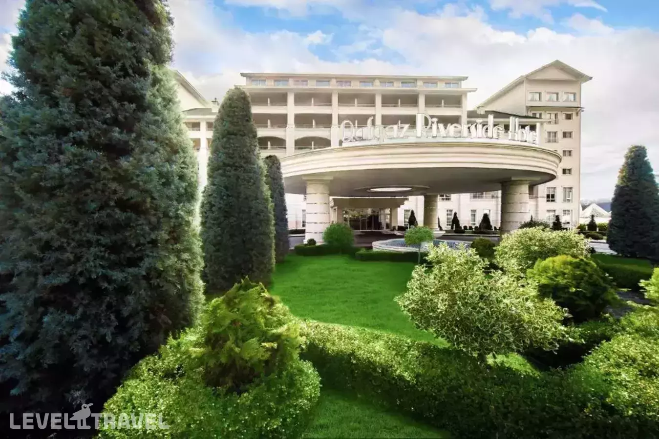 Qafqaz Riverside Hotel