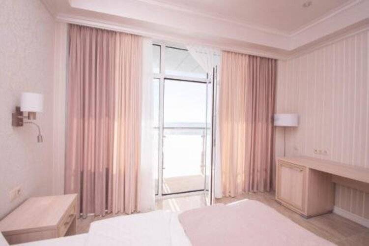 Imeni Chelyskintsev Hotel