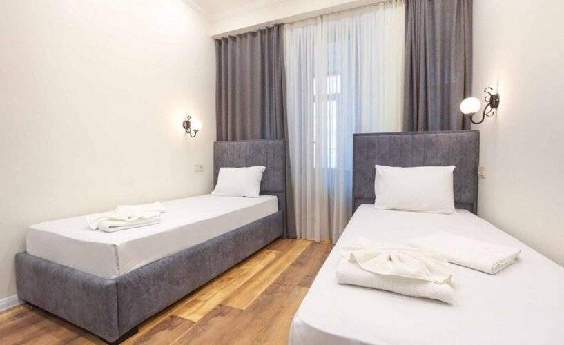 Stay Inn (Стей Инн) On Yekmalyan Str. 1-23/2