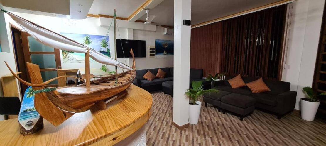 Kamadhoo Inn