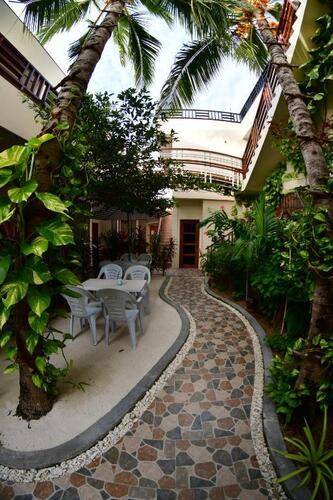 Kamadhoo Inn