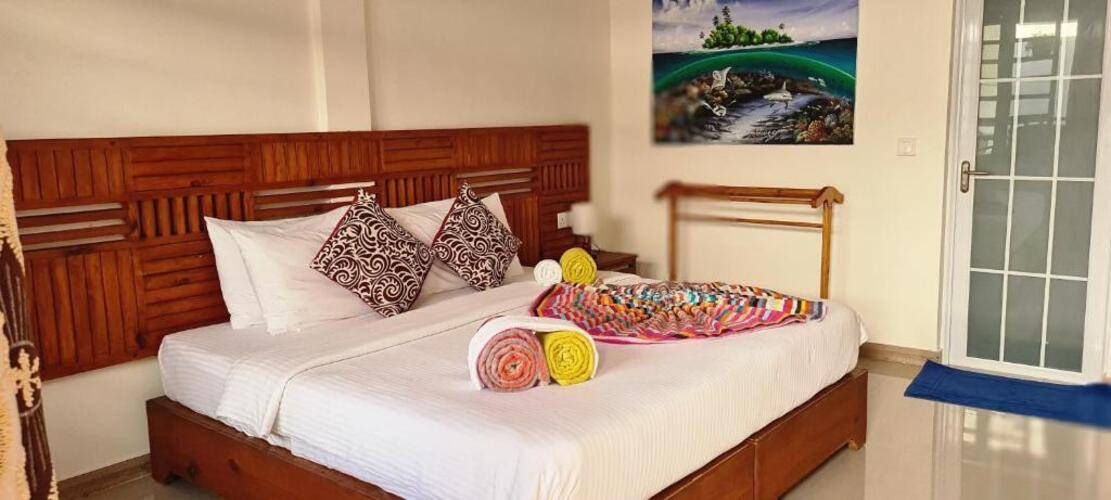 Kamadhoo Inn