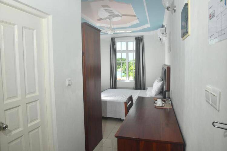 La Cabana Maldives Guesthouse