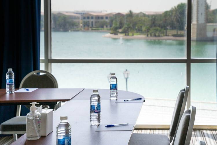 Millennium Lakeview Hotel