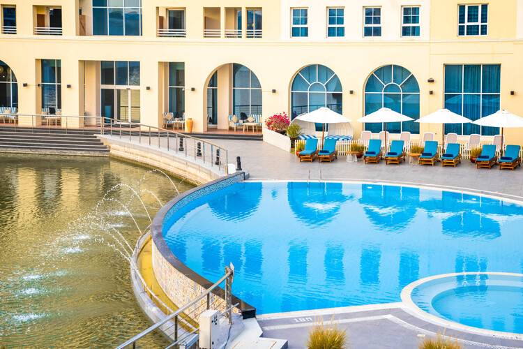 Millennium Lakeview Hotel