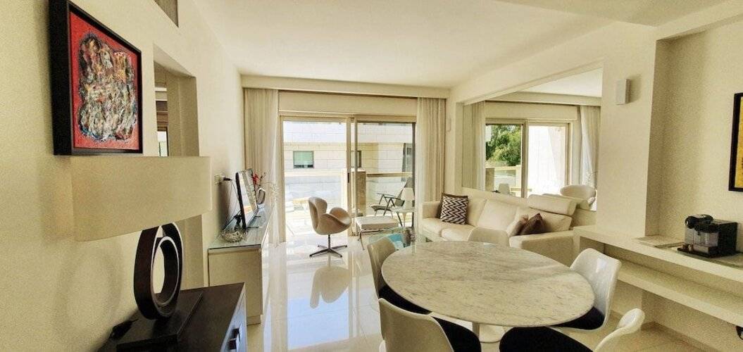 Beautiful Apartment Near Beach H1