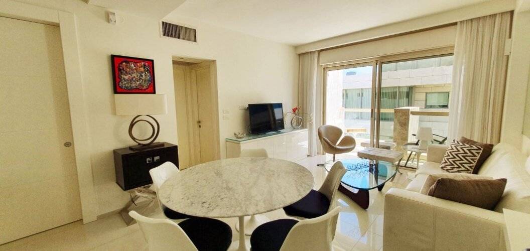 Апартаменты Beautiful 2 Bdr Swimming Pool #H1