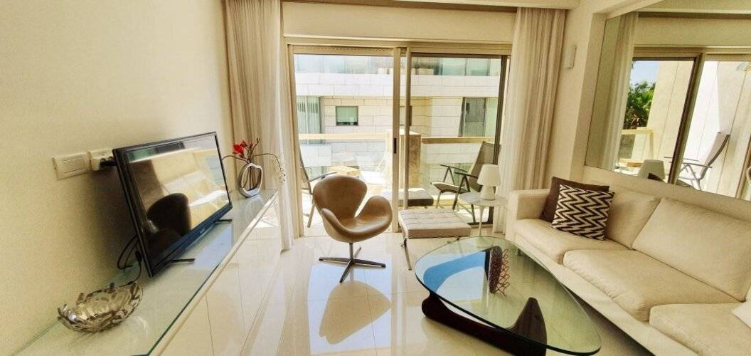 Апартаменты Beautiful 2 Bdr Swimming Pool #H1